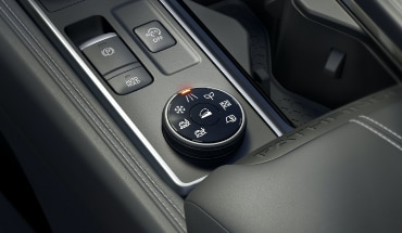 2022 Nissan Pathfinder Dial in 7 drive modes